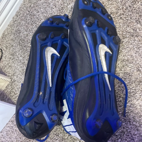 Football cleats - Picture 4 of 4